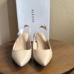 Alfani Women's Beige Pointed-Toe Slingback Mules